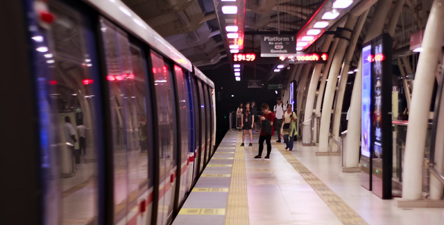 Ilustrasi Daftar Stasiun LRT. Sumber: Unsplash/Nalau Nobel