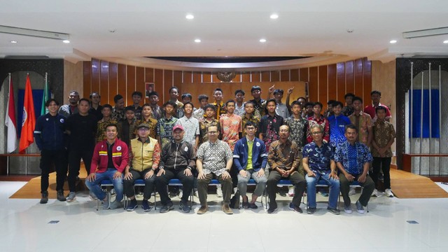 Launching tim UAD FC untuk mengikuti turnamen Piala Soeratin U-15 Tahun 2023 (Dok. Istimewa)