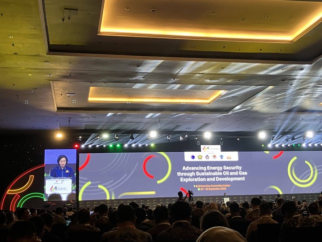 Menteri Keuangan Sri Mulyani The 4th International Convention on Indonesian Upstream Oil and Gas (ICIUOG) 2023, di Nusa Dua, Bali, Rabu (20/9/2023). Dok Ema Fitriyani/kumparan