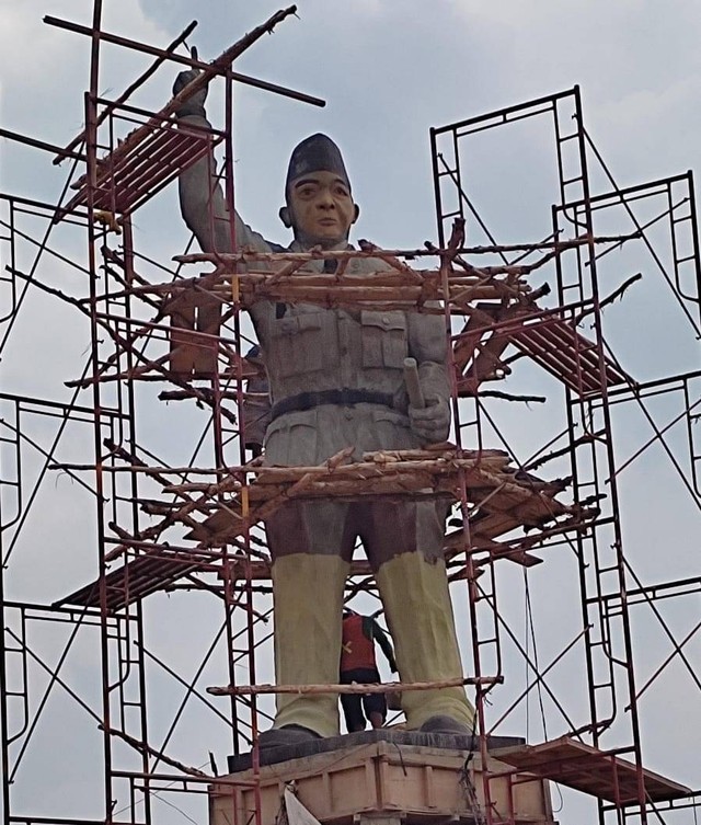 Patung Bung Karno yang dibangun di Banyuasin. (ist)
