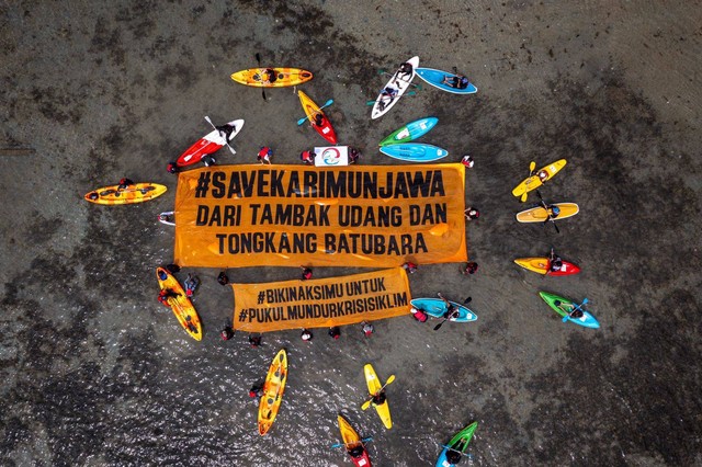 Limbah tambak udang yang merusak Karimunjawa, Kabupaten Jepara, Jawa Tengah. Foto: Greenpeace Indonesia