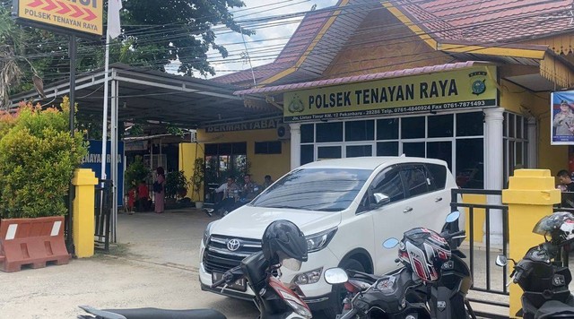 Suasana Polsek Tenayan Raya setelah insiden tahanan kabur, Kamis (21/9/2023). Foto: Dok. Istimewa