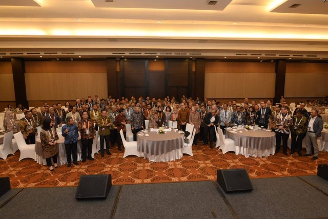 Para CEO migas dunia menandatangani Bali Commitment di forum the 6th CEO Forum yang digelar Kamis (21/9/2023), di Nusa Dua, Bali. Dok SKK Migas