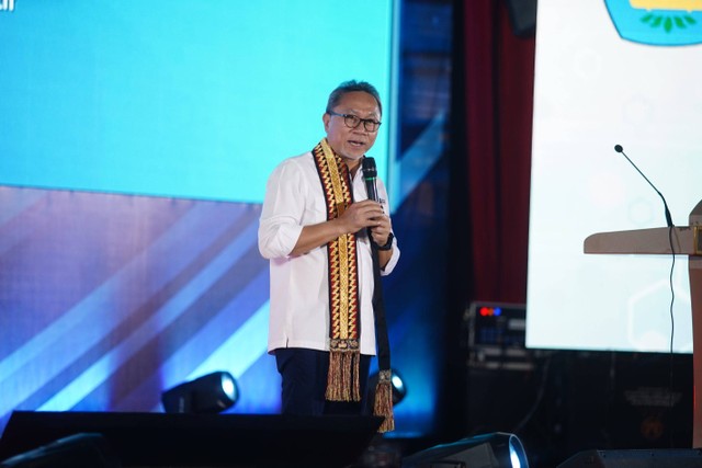 Mendag Zulkifli Hasan beri kuliah umum di Universitas Lampung. Foto: Kemendag RI