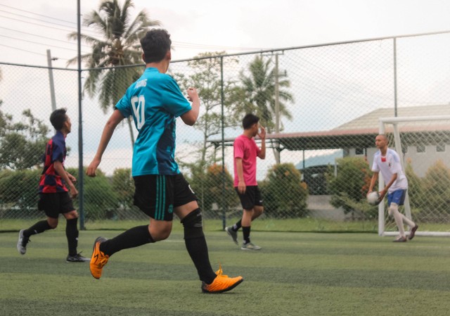 Cara Bermain Futsal. Foto: Unsplash/Irham Setyaki.