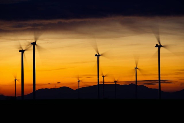 Ilustrasi sumber energi terbarukan - Sumber: pixabay.com/distelapparath