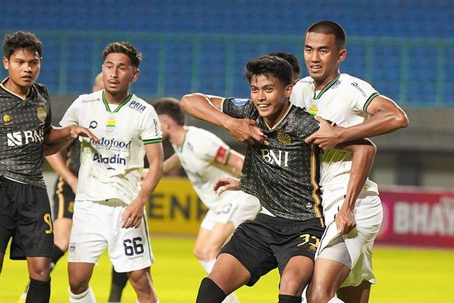 Bhayangkara FC vs Persib di Liga 1, Sabtu (23/9/2023). Foto: Instagram/@bhayangkarafc