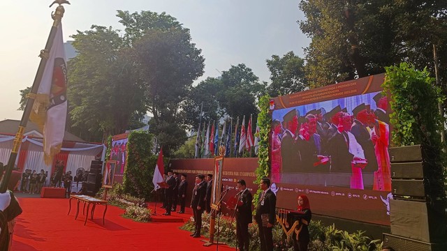 Pelantikan 91 anggota KPU provinsi dan kabupaten di KPU RI, Minggu (24/9/2023). Foto: Hedi/kumparan