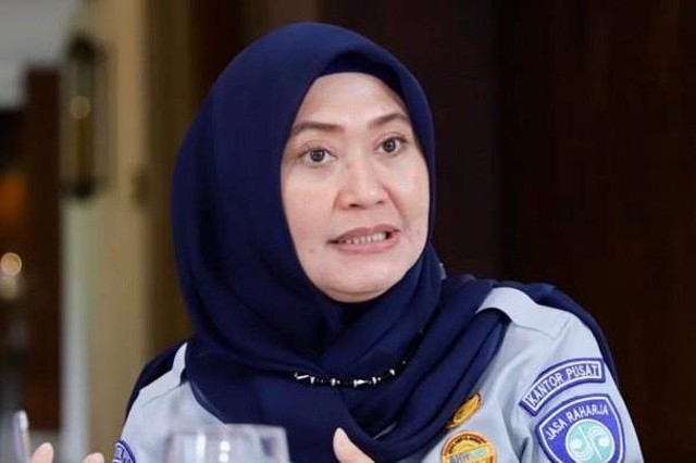 Direktur Operasional Jasa Raharja Dewi Aryani Suzana jamin seluruh korban tabrakan di Exit Tol Bawen Semarang dapat asuransi.  Foto: Dok. Istimewa