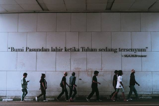 Ilustrasi ucapan selamat ulang tahun Kota Bandung. Sumber: Unsplash/ Zulfikar Arifuzzaki. 