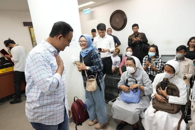 Bacapres Anies Baswedan mendatangi Baintelkam Polri di Gedung Tripatra, TB Simatupang, Jakarta Selatan, Senin (25/9), untuk mengurus SKCK sebagai syarat mendaftar capres. Foto: Dok. Istimewa