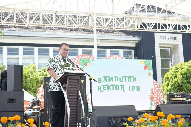 Sambut Puncak Acara FBBN 2023, Rektor: IPB Telah Kembangkan Varietas Warna Bunga
