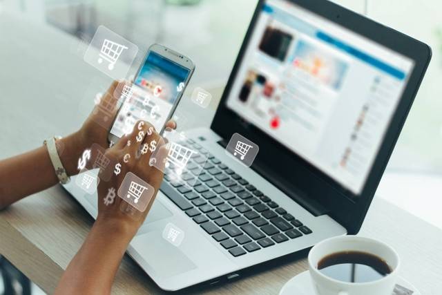 Ilustrasi belanja online. Foto: Shutterstock