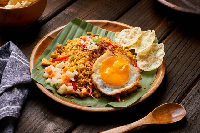 Ilustrasi Nasi Goreng Ala Abang-Abang Kaki Lima. Foto: yohanes_setiyanto/Shutterstock