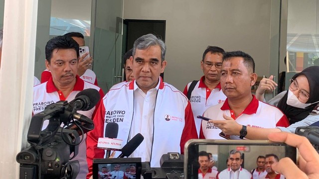 Sekjen Partai Gerindra Ahmad Muzani di acara peresmian kantor relawan Prabowo, Repro Mandiri 08, di Pejaten, Jakarta Selatan, Rabu (27/9/2023). Foto: Luthfi Humam/kumparan