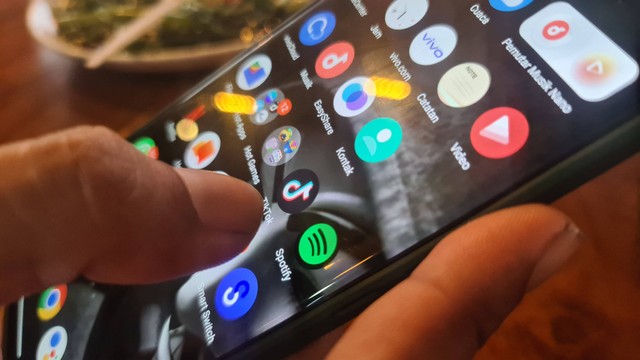 Ilustrasi aplikasi TikTok. Foto: San