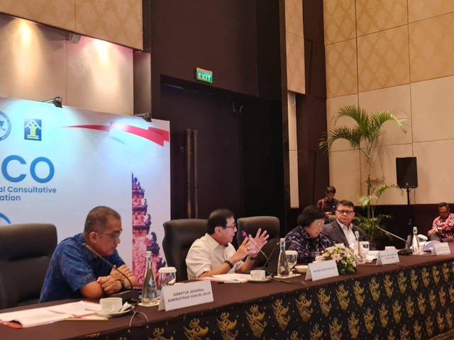 Menkumham Yasonna H Laoly memberikan arahan dalam persiapan AALCO di Bali (Foto: dok. Kemenkumham)