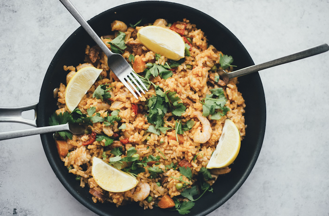 nasi goreng di tangerang selatan, foto: Unsplash Christopher Alvarenga