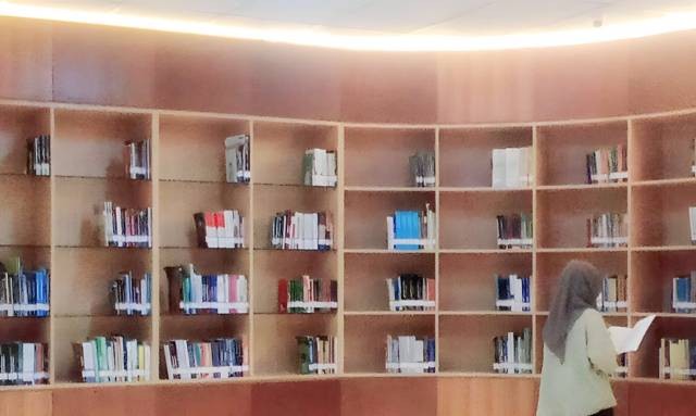 Ilustrasi literasi di perpustakaan UNPAM - Foto : Foto Muhammad Radya Bintang Satria