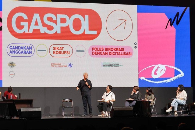 Bacapres Ganjar Pranowo menjadi pembicara dalam acara Ideafest Lead The Leap di Jakarta Convention Centre (JCC), Sabtu (30/9/2023). Foto: Dok. Istimewa