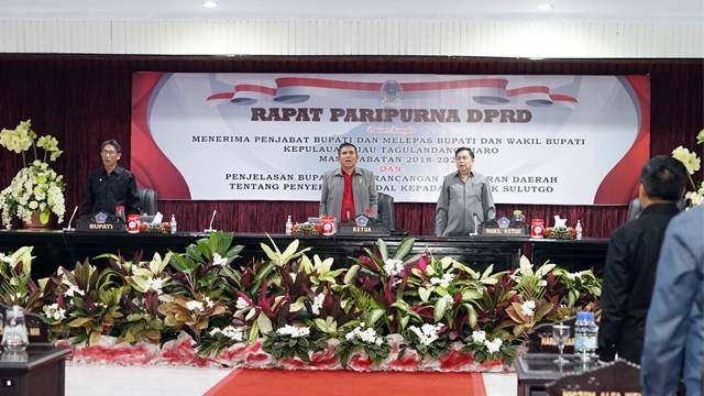 Rapat Paripurna DPRD Kabupaten Sitaro dalam rangka menerima Bupati dan melepas Bupati dan Wakil Bupati Kepulauan SItaro periode 2018-2023.