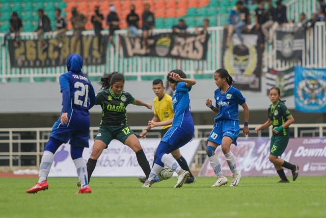 Persib Bandung saat melawan PS Tira di Liga 1 Putri 2019. Foto: PSSI