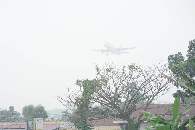 Kabut asap akibat kebakaran hutan ganggu penerbangan di Pekanbaru. Foto: Dok. Istimewa