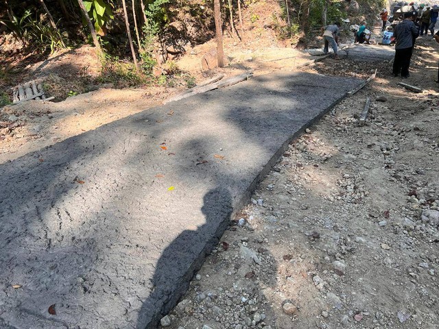 Jalan Cor Block di Dusun Wunut, Sriharjo, Bantul, mulai terbangun. Foto: AR