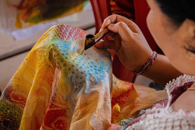 Ilustrasi proses pembuatan batik. Foto: PIxabay