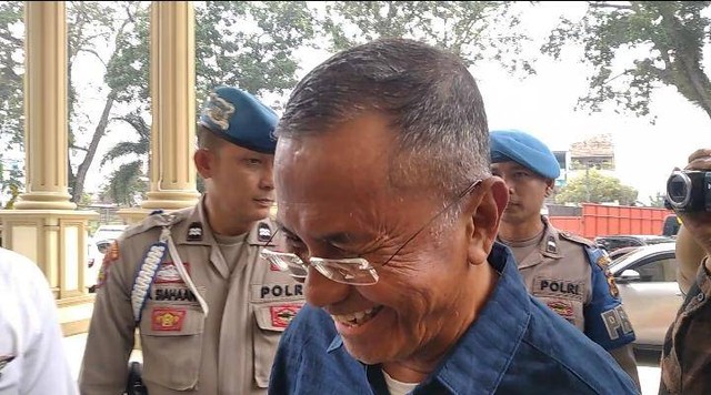 Mantan Menteri BUMN, Dahlan Iskan, diperiksa polisi terkait kasus korupsi dana akusisi RP 146 miliar dari PT Mendahara Agrojaya Industri (Maji), anak perusahaan PT Perkebunan Nusantara (PTPN) VI, Jambi. Foto: kumparan