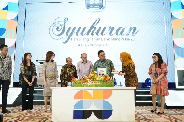 Syukuran Hari Ulang Tahun Bank Mandiri ke-25 Tahun, Senin (2/10/2023). Dok Bank Mandiri