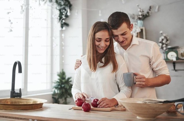 Ilustrasi Caption Boyfriend Day Sumber Unsplash/Getty Images