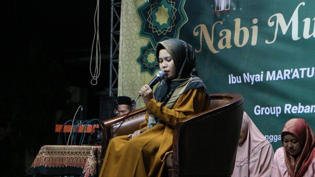 Ustadzah Mar'atus Sholihah dari Banjarnegara, Cr Ali Yafi.