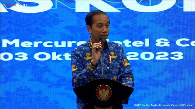 Presiden Jokowi memberikan sambutan pada pembukaan Rakernas KORPRI, di Jakarta, Selasa (3/10/2023). Foto: Youtube/Sekretariat Presiden