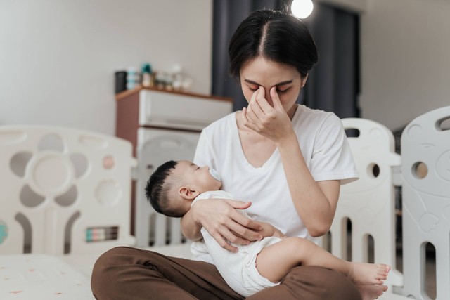 Ilustrasi ibu stres. Foto: ME Image/Shutterstock