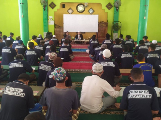 Tingkatkan Kualitas Pembinaan Kepribadian, WBP Lapas Narkotika Samarinda Ikuti Kegiatan Pesantren. Dok Humas LPN