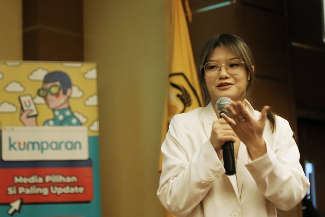 Entrepreneur dan Content Creator, Eva Alicia, slaah satu narasumber di acara kumparan Anak Bangsa Curhat (ABC) di Auditorium Pascasarjana Ilmu Komunikasi UNPAD, Jatinangor, Selasa (3/10/2023). Foto: Dicky Adam Sidiq/kumparan