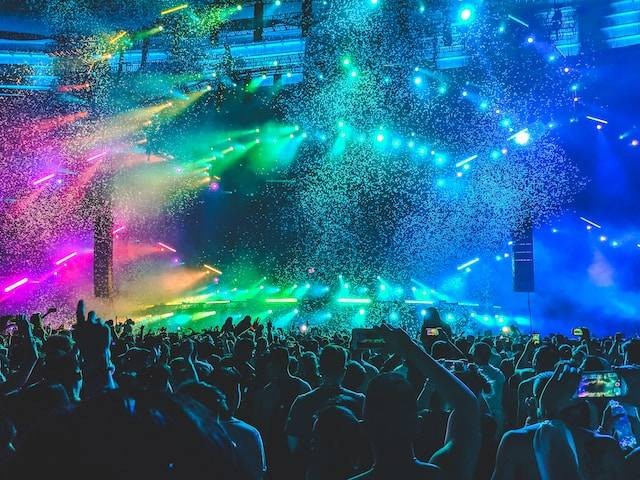 Ilustrasi harga tiket Round Festival 2023. Sumber: unsplash.com/Aditya Chinchure