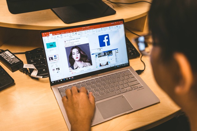 Cara Bikin Power Point di Laptop, Foto Hanya Ilustrasi: Unsplash/Nghia Nguyen