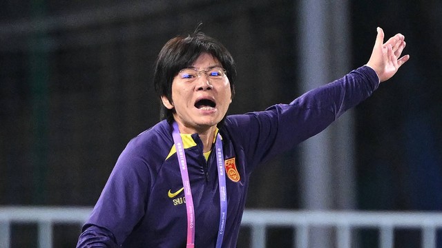 Pelatih kepala Tiongkok Shui Qingxia pada Asian Games 2022. Foto: Jung Yeon-je / AFP