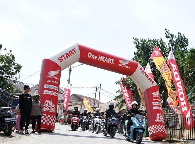 Honda Bikers Day (HBD) Regional 2023 di PKOR Way Halim, Sumatera, Bandar Lampung pada 23 September 2023 dan Qubu Resort Pontianak, Kalimantan Barat, pada 30 September 2023. Foto: Dok. AHM