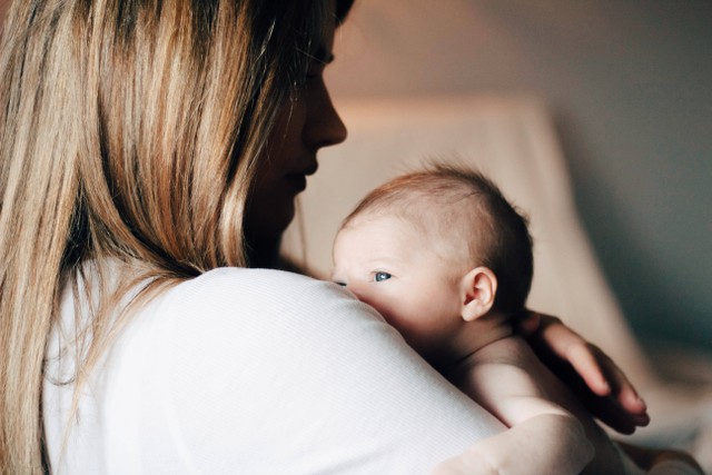 Ilustrasi Postpartum Blues. Sumber: Unsplash