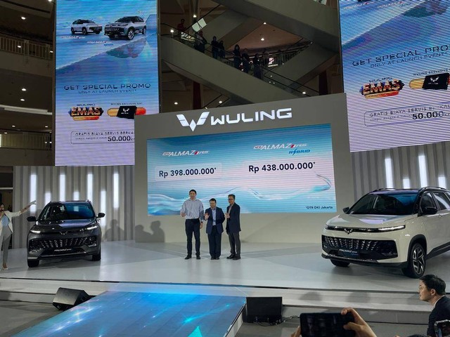 Wuling Motors Indonesia mengumumkan harga resmi Wuling Almaz RS series di Jakarta, Kamis (5/10). Foto: Sena Pratama/kumparan