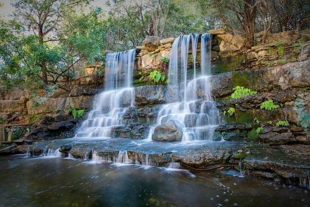 Ilustrasi air terjun tertinggi di Indonesia. Sumber: unsplash.com/ Trac Vu