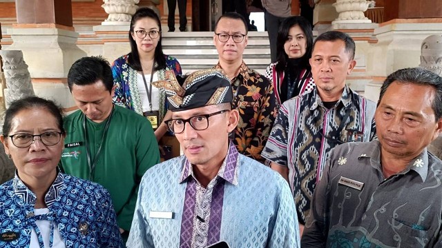 Menparekeraf Sandiaga Salahuddin Uno di Poltekpar Bali, Jumat (6/10/2023). Foto: Denita BR Matondang/kumparan