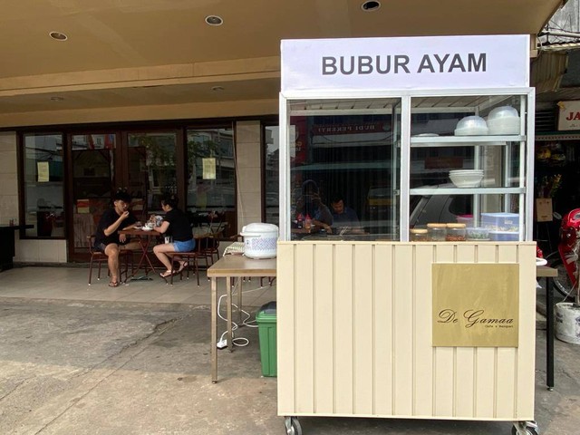 Menikmati Sarapan Hotel Berbintang di Coffee Street Gajahmada Pontianak