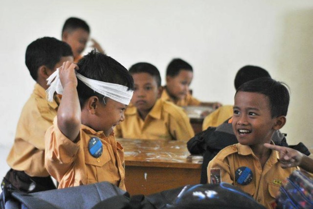 Foto Pelajar sedang di kelas. Sumber Foto: Unsplash