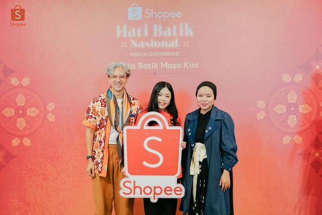 Rayakan Hari Batik nasional, Shopee kembali gelar Cerita Batik Masa Kini. Dok. Shopee. 