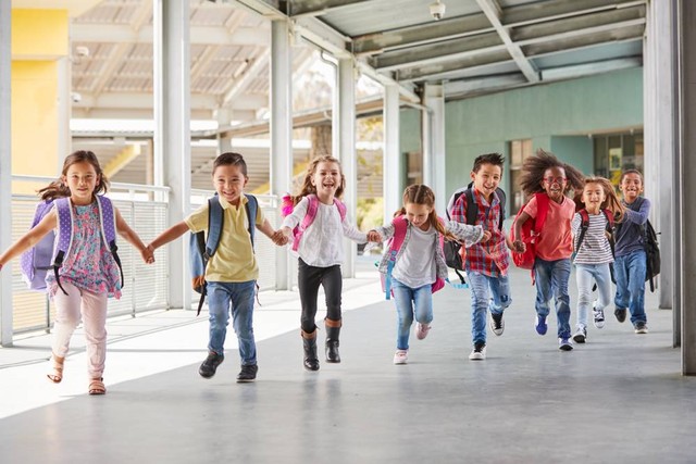 Jakarta Intercultural School (JIS) memiliki tiga pilar utama dalam merangkul multikulturalisme di sekolah. Pilar tersebut yaitu keberagaman, kesetaraan, dan inklusivitas. Foto: Shutterstock