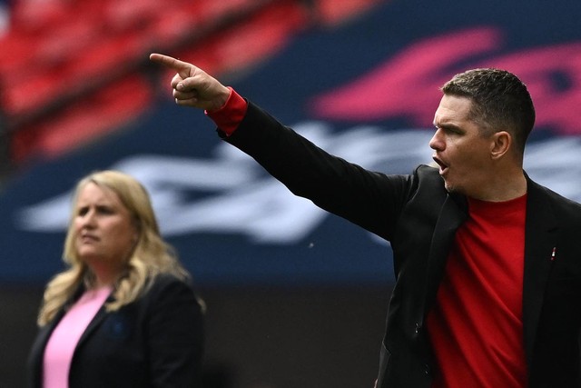 Pelatih Manchester United Woman, Marc Skinner. Foto: Ben Stansall/AFP